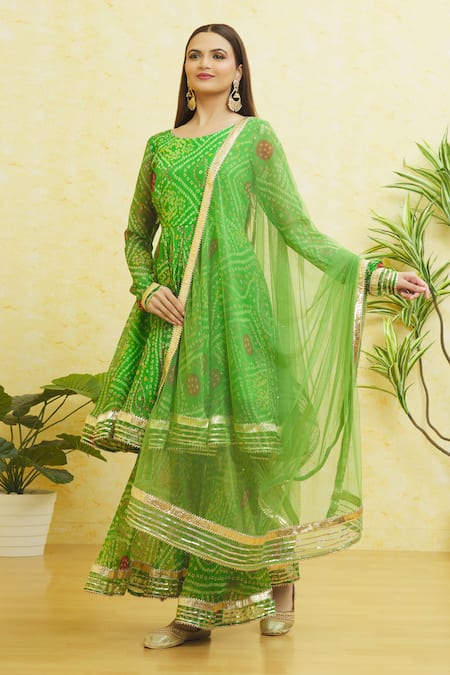 Naintara Bajaj_Green Chiffon Gota Patti Round Neck Bandhani Print Anarkali Sharara Set _at_Aza_Fashions