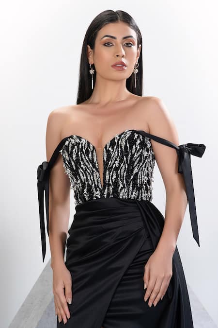 Buy_Eli Bitton_Black Net, Polyester Pearls, Crystals Sweetheart Neck And Embroidered Bodice Gown 