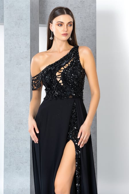 Buy_Eli Bitton_Black Chiffon, Polyester Sequins, Beads Asymmetric Embroidered One Shoulder Gown 