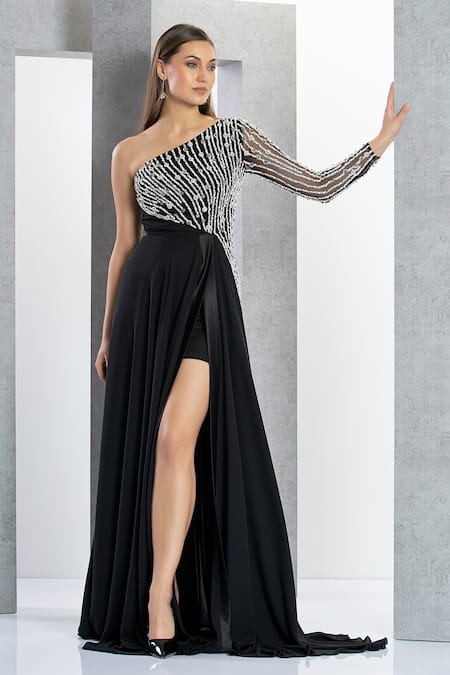 Women's Black Gown Dress- (1Pc) - Saras The Label | Black gown, Gowns  dresses, Black gown dress