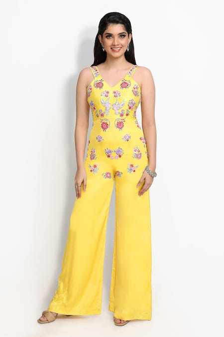 Sanjana Thakur_Yellow Silk Embroidery, Sequins V-neck Floral Zardozi Jumpsuit _Online_at_Aza_Fashions
