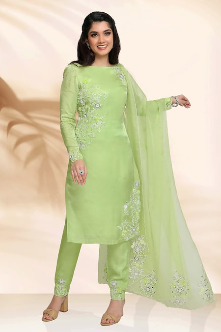 Sanjana Thakur Green Kurta And Pant Gaji Silk Embroidery Floral Boat Neck Set 