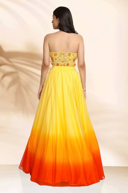 Sanjana Thakur Ombre Lehenga & Floral Embroidered Blouse Set 