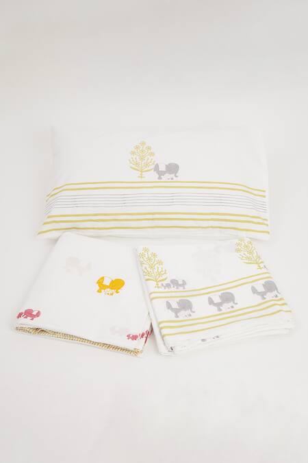 Shop Masaya Pink Hypoallergenic Cotton Hand Block Printed Baby Elle Bed Set Online at Aza Fashions Shop_Masaya_Pink Hypoallergenic Cotton Hand Block Printed Baby Elle Bed Set_Online_at_Aza_Fashions