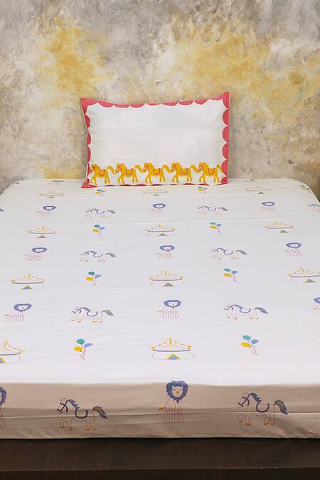 Shop Masaya Pink Hypoallergenic Cotton Hand Block Printed I Am Going To The Circus Bed Set at Aza Fashions Shop_Masaya_Pink Hypoallergenic Cotton Hand Block Printed I Am Going To The Circus Bed Set_at_Aza_Fashions