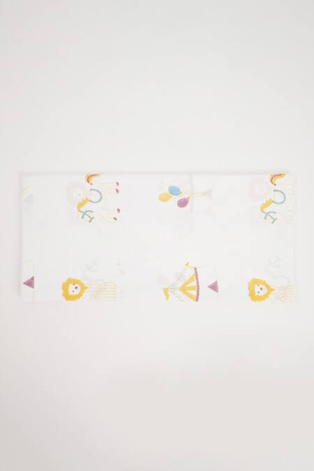 Masaya_Yellow Hypoallergenic Cotton Hand Block I Am Going To The Circus Bed Set_Online_at_Aza_Fashions