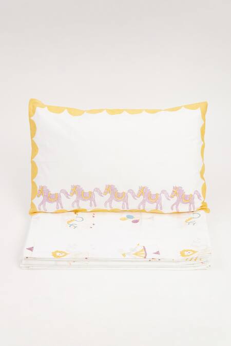Masaya_Yellow Hypoallergenic Cotton Hand Block I Am Going To The Circus Bed Set_at_Aza_Fashions