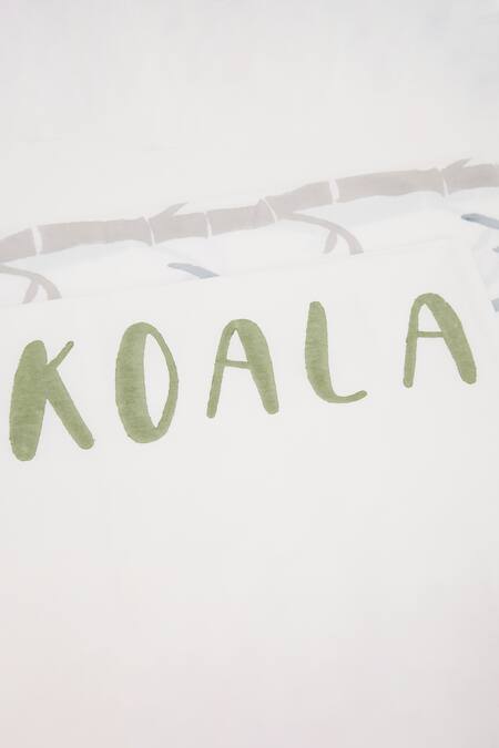 Masaya Purple Hypoallergenic Cotton Hand Block Printed K For Koala Bed Set Online at Aza Fashions Masaya_Purple Hypoallergenic Cotton Hand Block Printed K For Koala Bed Set_Online_at_Aza_Fashions