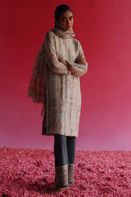 Shop_Taisha_Cream Linen, Silk, , Chanderi, Handloom Bhuman Kurta Pant Set 