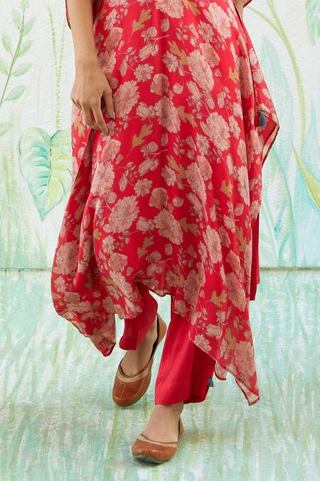 Basil Leaf_Pink Chiffon Tassels V-neck Floral Print Kurta And Pant Set_Online_at_Aza_Fashions