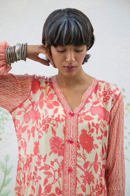 Buy_Basil Leaf_Pink Chiffon Tassels V-neck Straight Floral Print Kurta Set _Online_at_Aza_Fashions