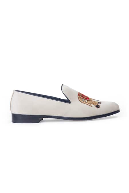 Domani Cream Maharaja Velvet Embroidered Slip Ons Online at Aza Fashions Domani_Cream Maharaja Velvet Embroidered Slip Ons _Online_at_Aza_Fashions
