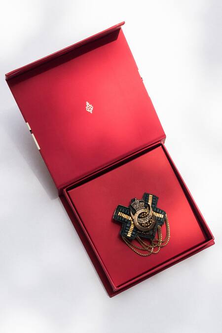 Shop S&N By Shantnu Nikhil Emerald Green Beads, Chains, Cut Work Embellished Crest Brooch at Aza Fashions Shop_S&N By Shantnu Nikhil_Emerald Green Beads, Chains, Cut Work Embellished Crest Brooch_at_Aza_Fashions