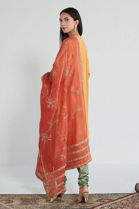 Shop_Neelu Sethi_Yellow Kurta Cotton Silk Hand Embroidered Zari Round Neck And Sequin Set_at_Aza_Fashions