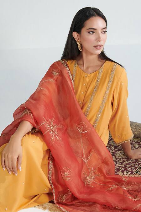 Shop_Neelu Sethi_Yellow Kurta Cotton Silk Hand Embroidered Zari Round Neck And Sequin Set_Online_at_Aza_Fashions