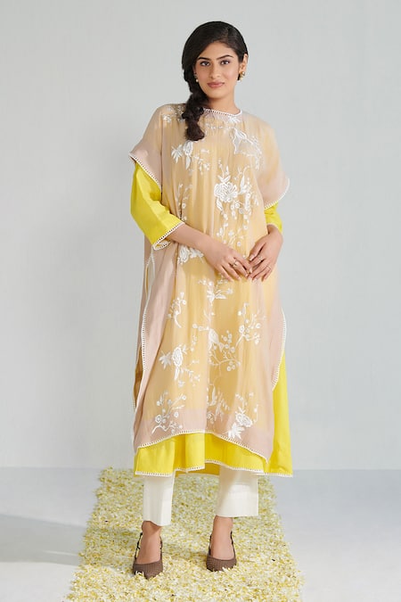 Neelu Sethi Parsi Embroidered Chanderi Cape Kurta Set 