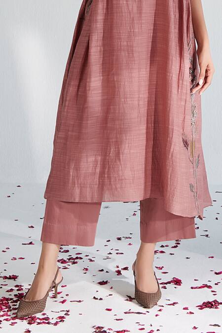 Neelu Sethi Pink Handloom , Satin, Linen, Chanderi Back Gathered Kurta Set at Aza Fashions Neelu Sethi_Pink Handloom , Satin, Linen, Chanderi Back Gathered Kurta Set_at_Aza_Fashions