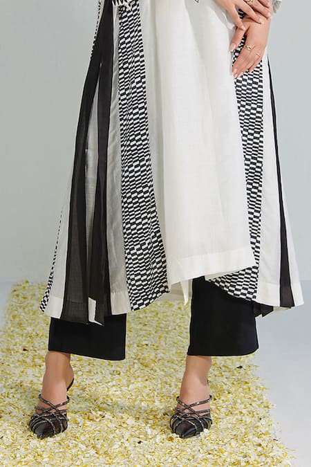 Shop Neelu Sethi White , Silk, Satin Embroidery Geometric Block Print Kurta Set Online at Aza Fashions Shop_Neelu Sethi_White , Silk, Satin Embroidery Geometric Block Print Kurta Set_Online_at_Aza_Fashions