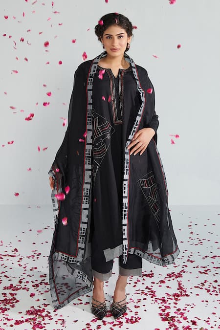 Neelu Sethi Black Cotton Silk Embroidered Cut Dana Notched Round Neck Kurta Pant Set Online at Aza Fashions Neelu Sethi_Black Cotton Silk Embroidered Cut Dana Notched Round Neck Kurta Pant Set_Online_at_Aza_Fashions