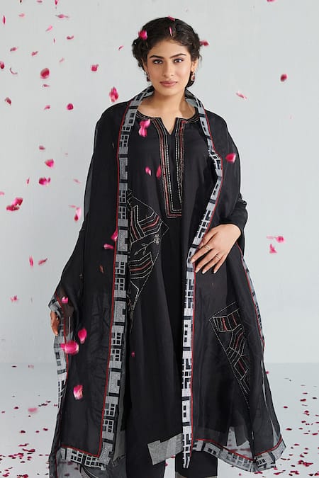 Shop Neelu Sethi Black Cotton Silk Embroidered Cut Dana Notched Round Neck Kurta Pant Set Online at Aza Fashions Shop_Neelu Sethi_Black Cotton Silk Embroidered Cut Dana Notched Round Neck Kurta Pant Set_Online_at_Aza_Fashions