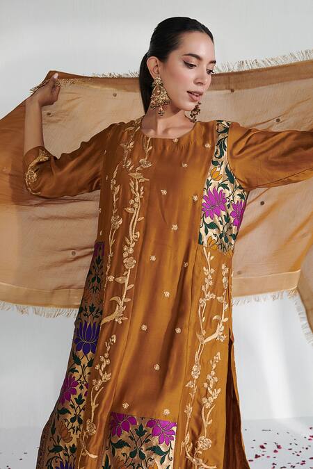 Neelu Sethi_Yellow Handloom Cotton, Tissue, Silk Sequins, Zari, Chanderi Panelled Kurta Set_Online_at_Aza_Fashions