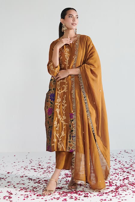 Buy_Neelu Sethi_Yellow Handloom Cotton, Tissue, Silk Sequins, Zari, Chanderi Panelled Kurta Set_Online_at_Aza_Fashions
