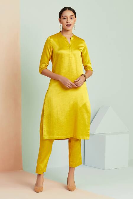 Buy_Seven_Yellow Linen Silk Viscose Notched Canary Kurta And Pant Set _Online_at_Aza_Fashions