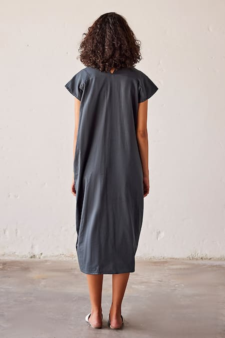 Shop Kharakapas Green Cotton V-neck 21 Love Pleated Dress at Aza Fashions Shop_Kharakapas_Green Cotton V-neck 21 Love Pleated Dress _at_Aza_Fashions