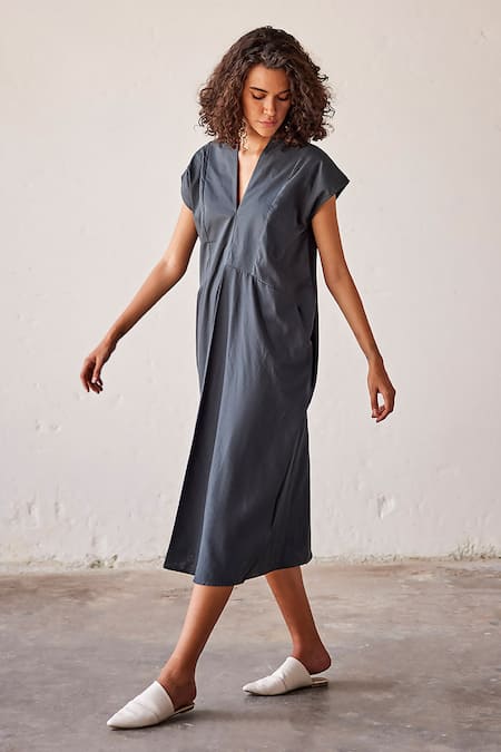 Buy Kharakapas Green Cotton V-neck 21 Love Pleated Dress Online at Aza Fashions Buy_Kharakapas_Green Cotton V-neck 21 Love Pleated Dress _Online_at_Aza_Fashions