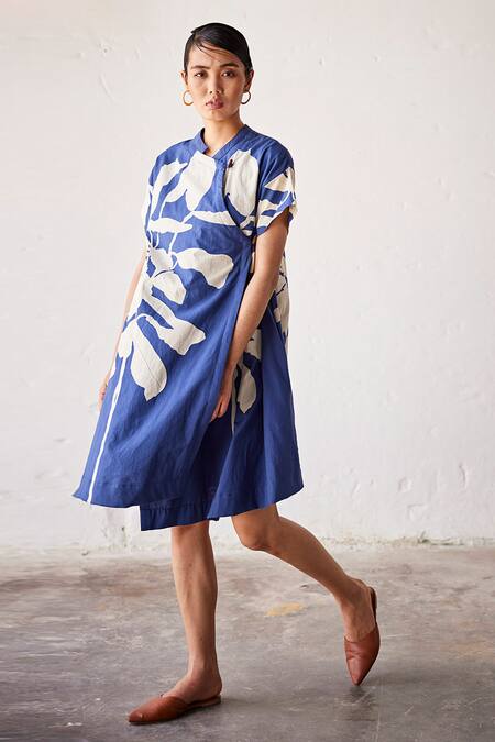 Kharakapas_Blue Cotton Bandeau Neck Enid Blyton Lino Print Dress _Online_at_Aza_Fashions