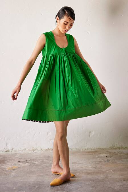 Buy_Kharakapas_Green Cotton Round Neck Gathered Hem U Dress _Online_at_Aza_Fashions