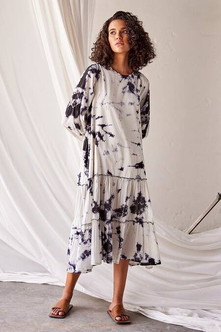 Buy_Kharakapas_White Cotton Round Neck Summer Solstice Tie Dye Dress _Online_at_Aza_Fashions