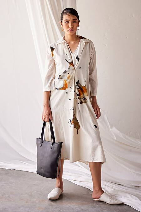 Kharakapas_Off White Cotton Collared Summer Splash Art Print Dress _Online_at_Aza_Fashions