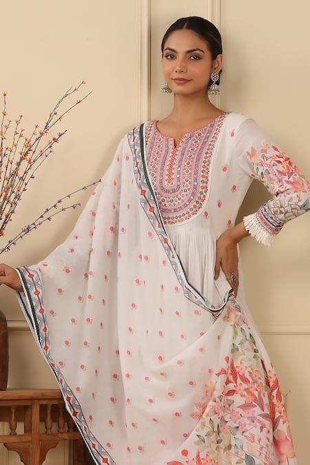 Buy_Bairaas_Ivory Mul Cotton Printed Block Notched Floral Anarkali Pant Set