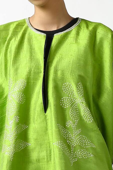 Shop Latha Puttanna Green Raw Silk Hand Embroidered And Printed Resham Work & Asymmetric Phiran Tunic Online at Aza Fashions Shop_Latha Puttanna_Green Raw Silk Hand Embroidered And Printed Resham Work & Asymmetric Phiran Tunic _Online_at_Aza_Fashions