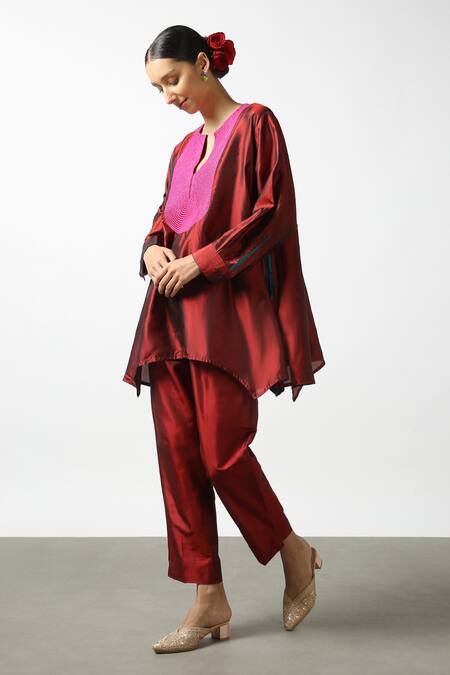 Latha Puttanna Maroon Two Tone Silk Hand Embroidered Thread Work Dual Asymmetric Phiran Tunic Online at Aza Fashions Latha Puttanna_Maroon Two Tone Silk Hand Embroidered Thread Work Dual Asymmetric Phiran Tunic _Online_at_Aza_Fashions