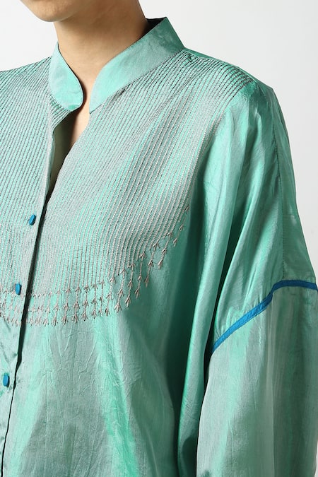 Buy Latha Puttanna Green Silk Embroidery Mandarin Collar Dual Toned Flared Phiran Top Online at Aza Fashions Buy_Latha Puttanna_Green Silk Embroidery Mandarin Collar Dual Toned Flared Phiran Top _Online_at_Aza_Fashions