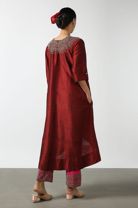 Latha Puttanna Raw Silk Neckline Embroidered Tunic 