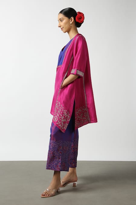 LATHA PUTTANNA Pink Slub Silk Embroidery Zari Thread Notched Tunic Online at Aza Fashions LATHA PUTTANNA_Pink Slub Silk Embroidery Zari Thread Notched Tunic _Online_at_Aza_Fashions