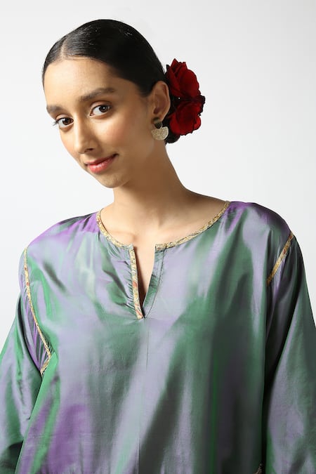 Latha Puttanna_Blue Two Tone Silk Embroidered Applique Straight Kurta And Pant Set  _Online_at_Aza_Fashions