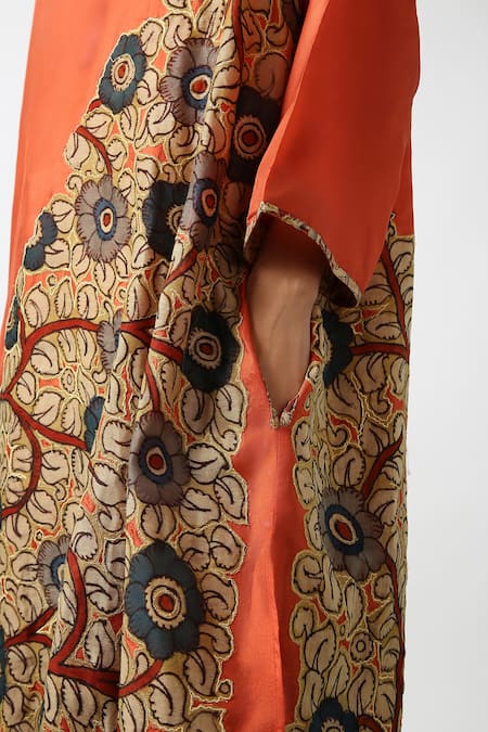 Shop_Latha Puttanna_Orange Two Tone Silk Embroidered Applique Notched Straight Kurta And Pant Set _Online_at_Aza_Fashions