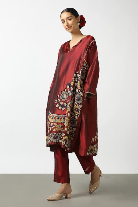 LATHA PUTTANNA_Maroon Two Tone Silk Embroidered Applique Kalamkari Kurta And Pant Set  _Online_at_Aza_Fashions