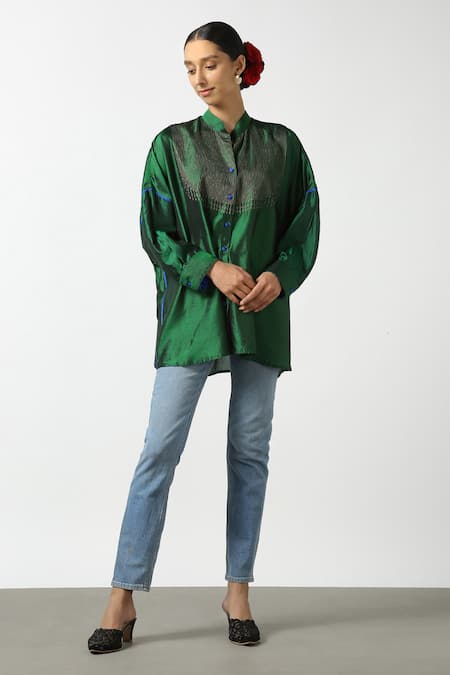 Buy_LATHA PUTTANNA_Green Silk Embroidery Mandarin Collar Yoke Phiran Top _Online_at_Aza_Fashions