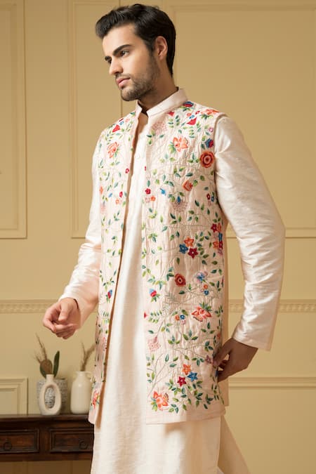 Shop Hilo Design Off White Silk Embroidery Floral Thread Bundi Kurta Set Online at Aza Fashions Shop_Hilo Design_Off White Silk Embroidery Floral Thread Bundi Kurta Set_Online_at_Aza_Fashions