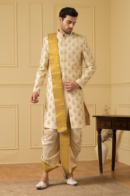 Hilo Design_Gold Silk Embroidery Esplendor Zardozi Sherwani _Online_at_Aza_Fashions