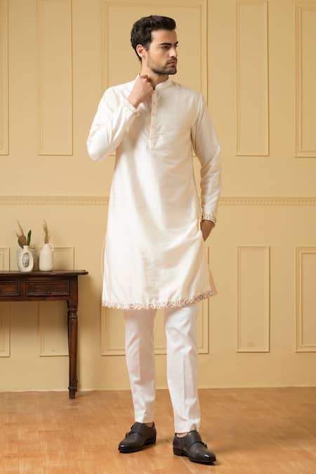 Hilo Design Peach Floral Embroidered Bundi Kurta Set 