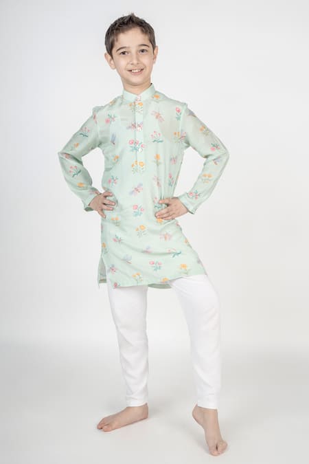 Mr Brat Printed Mandarin Collar Kurta Set 