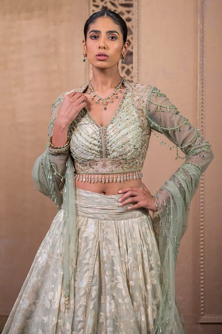 Buy_Tarun Tahiliani_Green Georgette, Chanderi, Tulle Crystals, Layered Floral Pattern Lehenga Set_Online_at_Aza_Fashions