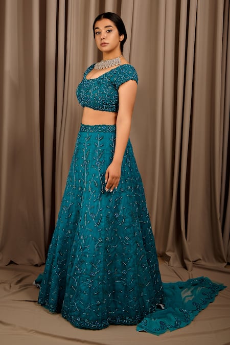 Buy_Shloka Sudhakar_Blue Organza Embroidery Floral Scoop Neck Flower Vine Bridal Lehenga Set _Online_at_Aza_Fashions