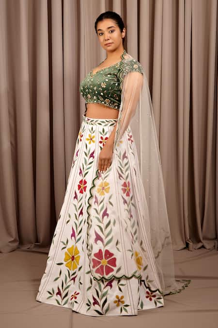 Top Bridal Crop Top Lehenga Trends to Watch Out